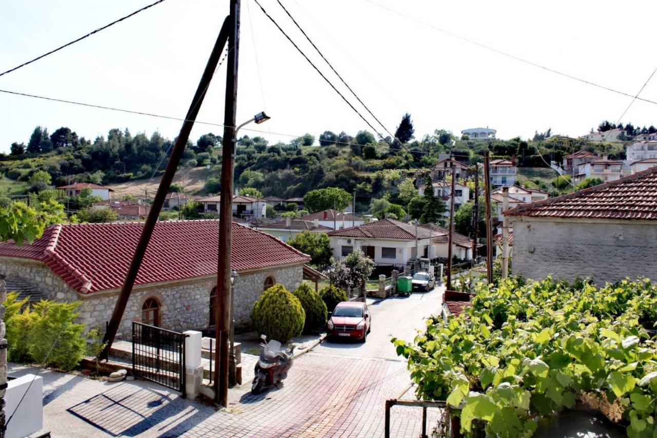 Miranda * Paliouri